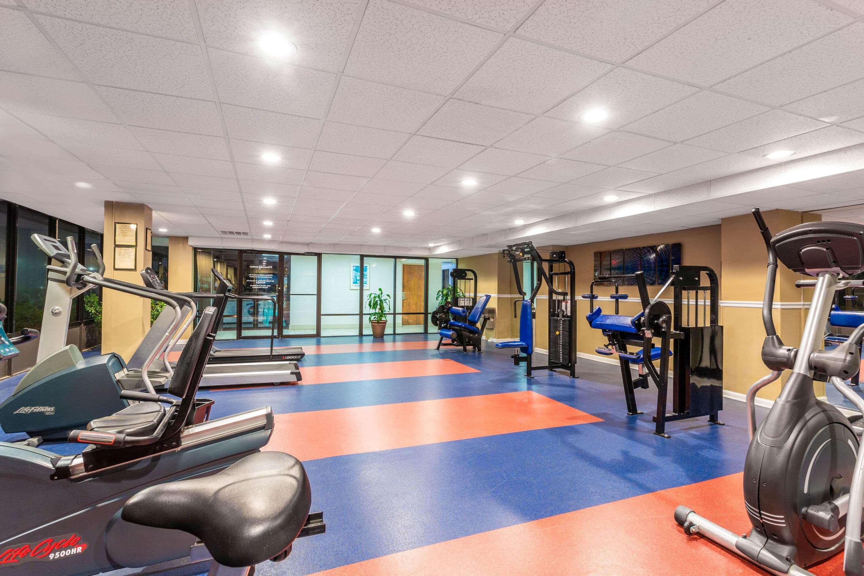 Ramada Plaza By Wyndham Virginia Beach Oceanfront Екстер'єр фото